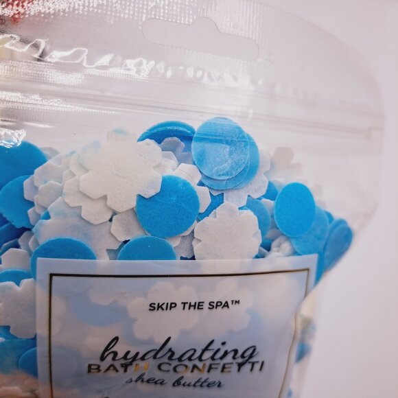 Holiday Bath Bundle Christmas Snowflake Bath Confetti & Marshmallow Hand Cream - Picture 3 of 6